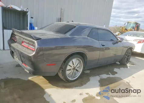 2022 Dodge Challenger Sxt z USA, uszkodzony, nr VIN 2C3CDZAG5NH149044
